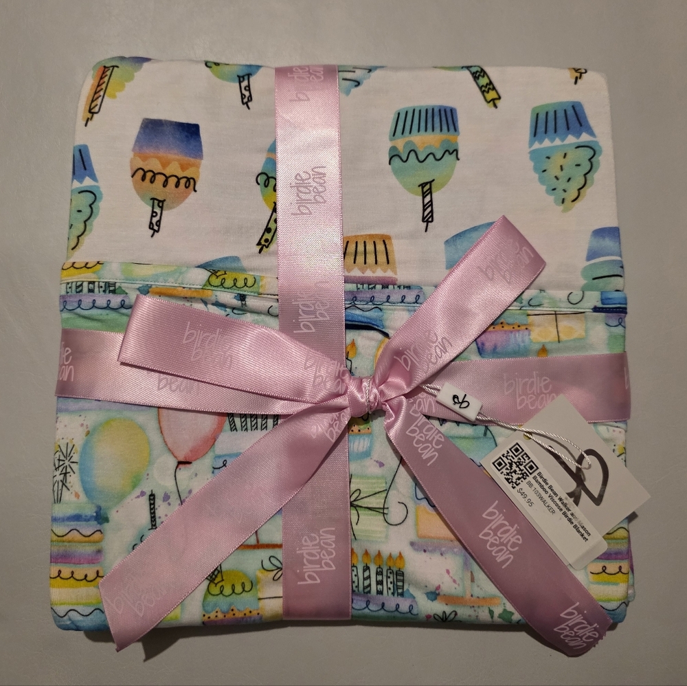 NWT Birdie Bean Walker and Mason Bamboo Viscose Birdie Blanket - 45 x 45 inches